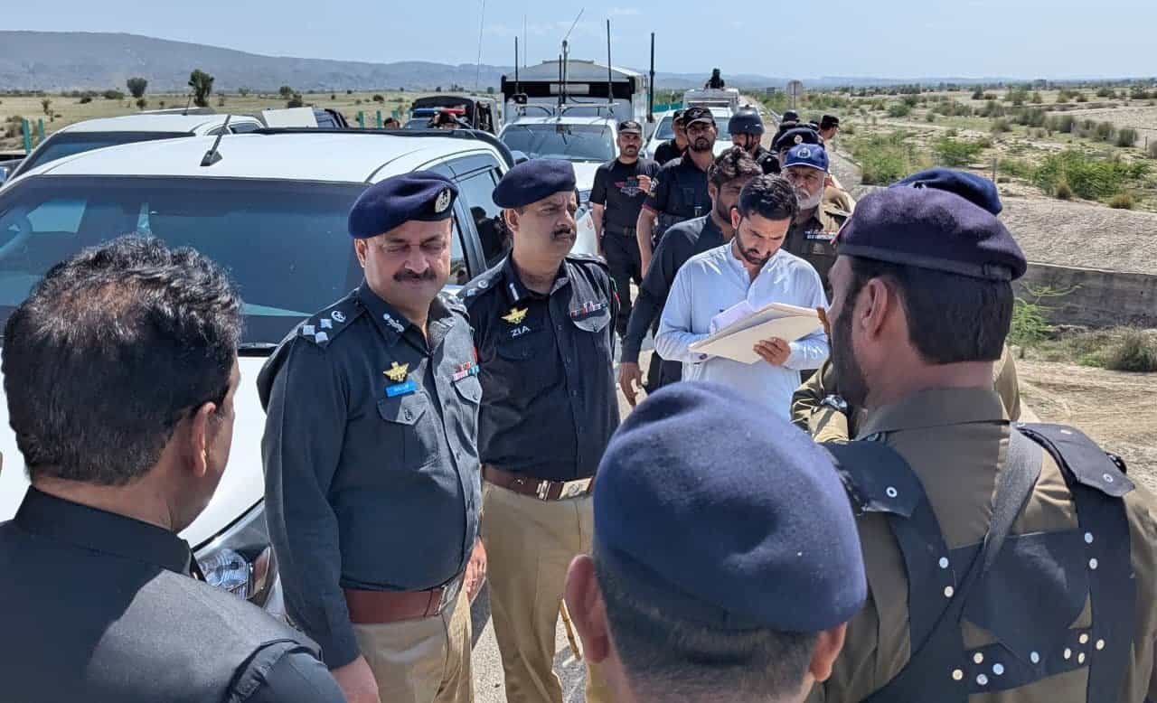 ایم-14 موٹروے پر سیکیورٹی کے حوالے سے پولیس کا مشترکہ دورہ.